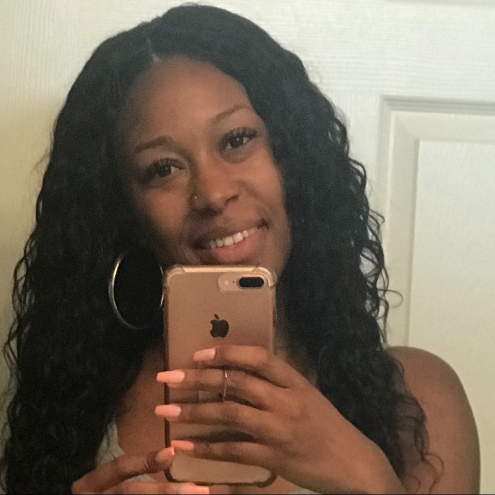 Meet your Posher, Lashonya